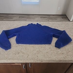 Hollister Blue Knit Sweatshirt